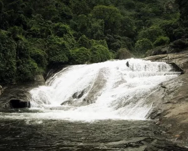 Kovai Kutralam Falls