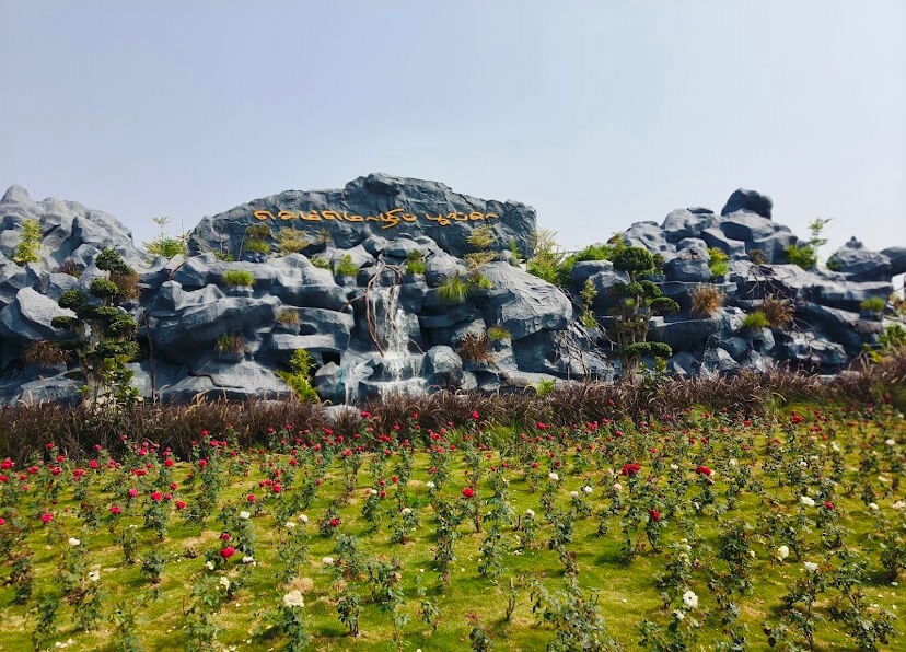 Discover Coimbatore’s Semmozhi Poonga: 45 Acres, 2000+ Plant Species